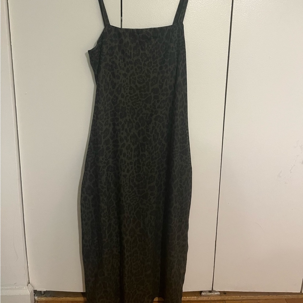 Express | Midi Square Neck Ribbed Leopard Print Dress